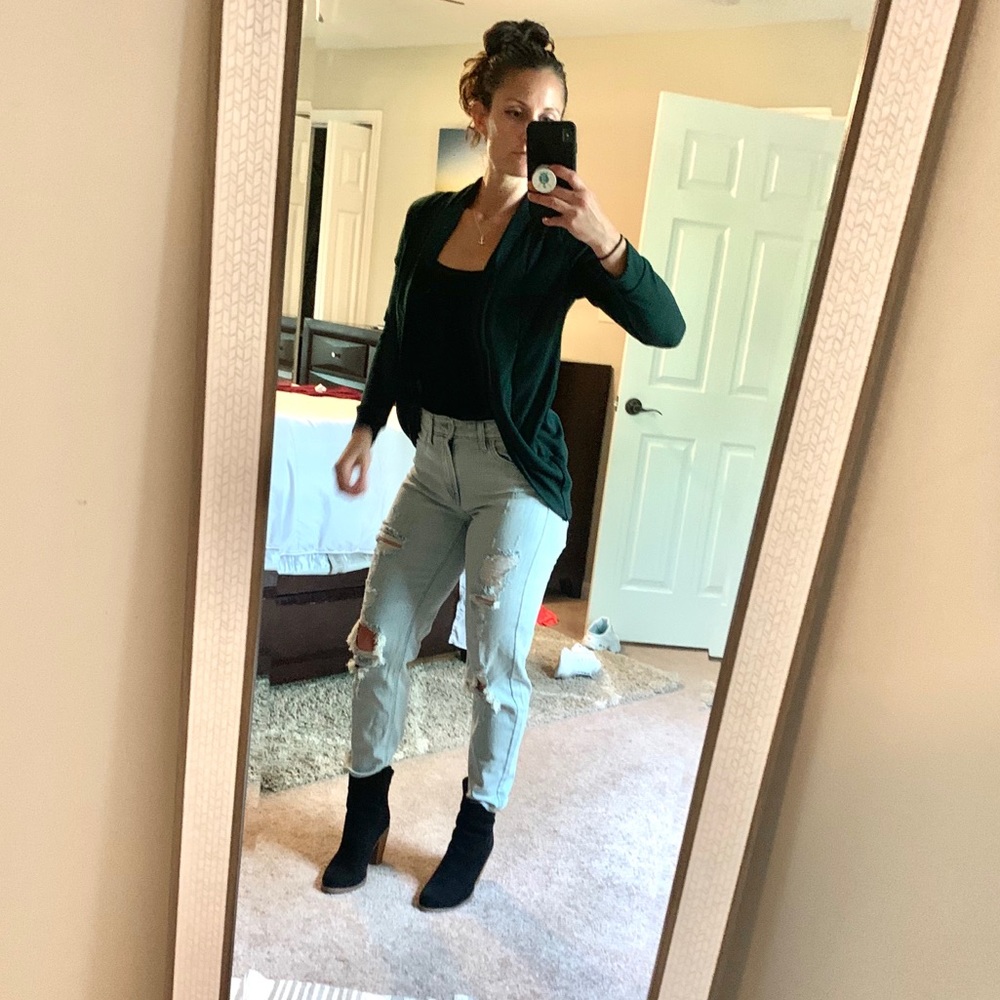 Cardigan - Picture 2 of 5